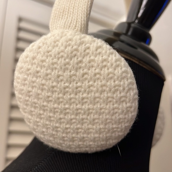 Lobers Women's Solid Headphone Earmuffs, White, One Size - Picture 2 of 7